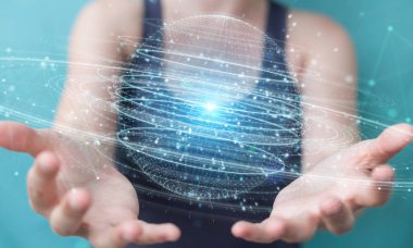 İşkadını dijital küre bağlantısı hologram 3B oluşturmayı kullanarak arka plan bulanık üzerinde