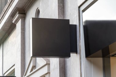 Mağaza marka işareti mockup mermer duvar sokak