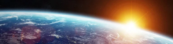 Nasa から提供されたこのイメージの日の出 レンダリング要素の間にスペースから遠い惑星システムのパノラマ — ストック写真