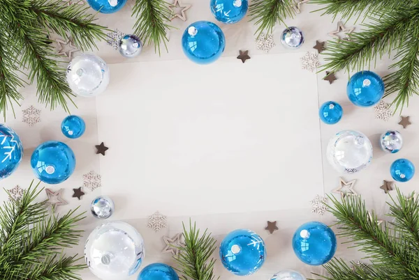 Χριστουγεννιάτικη Κάρτα Κοροϊδεύω Λευκό Ξύλο Μπλε Στολίδια Rendering — Φωτογραφία Αρχείου