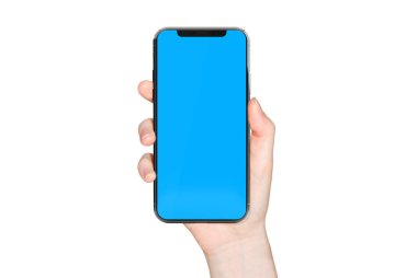 Modern smatphone mockup beyaz arka plan üzerinde tutan kadın el
