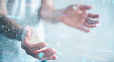 Nokta ile yüzen dijital ağ bağlantılarını kullanan işadamı