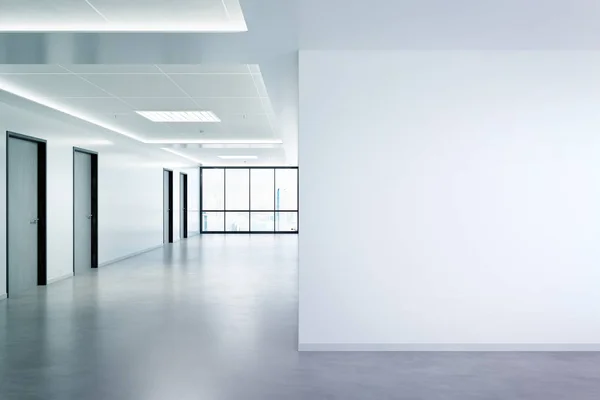 Pared en blanco en la oficina maqueta con grandes ventanas y sol pasando t — Foto de Stock