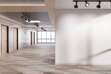 Büyük pencereler ve güneş t geçen ofis mockup boş duvar