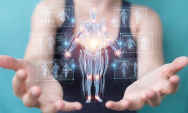 Bulanık arkaplanda, dijital x-ray insan vücut taraması projeksiyonu 3D görüntüleme kullanan bir kadın.