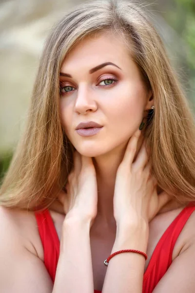 Portrait Beautiful Young Woman Red — Stock Photo, Image