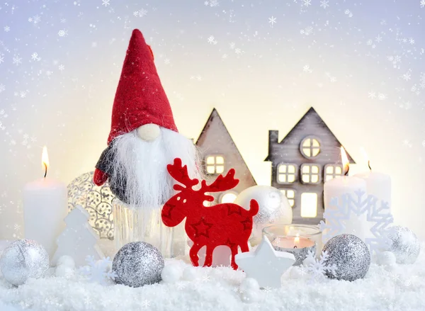 Boże Narodzenie Skład Gnome Łosia Świece Domy Zabawki Dekoracje Świąteczne — Zdjęcie stockowe