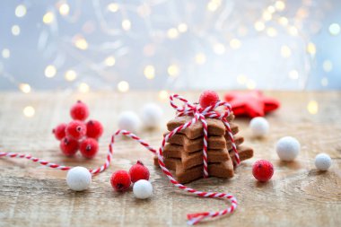 Festival ışıkların arka planı Noel süslemeleri ile Noel tatlılar. Noel ve yeni yıl tebrik kartı.