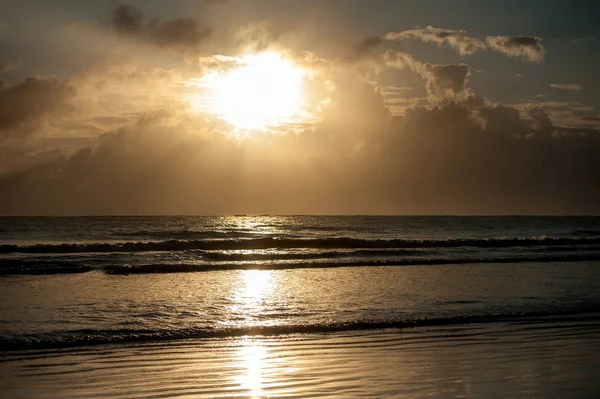 Vacker Tropisk Solnedgång Indiska Oceanen — Stockfoto