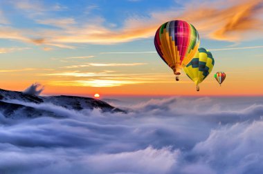 Kış dağ hava balonu ile
