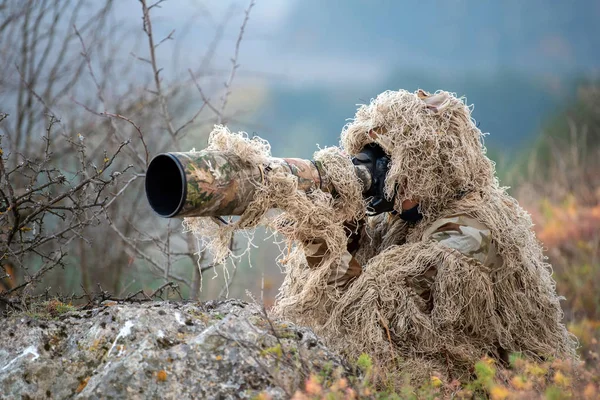 Camouflage Wildlife Photographer Ghillie Suit Working Wild — Stock Photo, Image