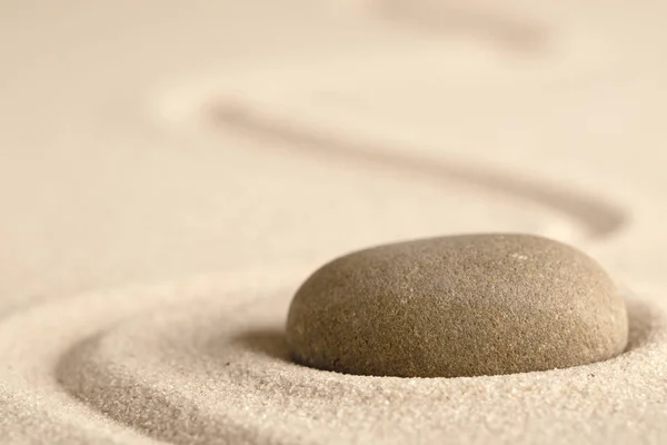 Zen Meditation Stone Raked Line Sand Concept Harmony Relaxation Purity — Stock Photo, Image