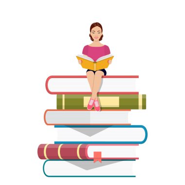 Kitap yığını üzerinde oturan genç kadın