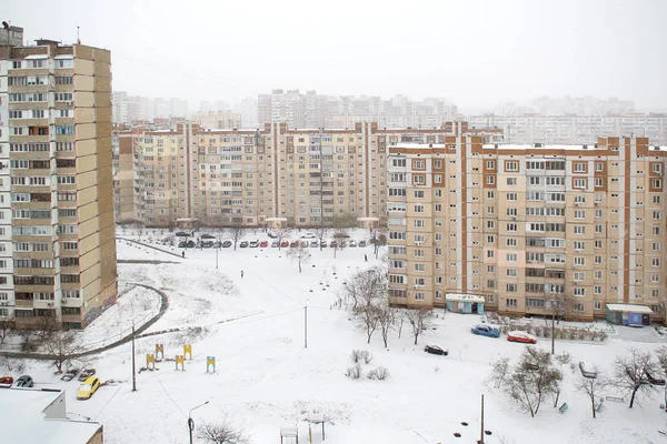 Wohngebiet Mit Schnee Bedeckt Einem Kalten Wintertag Selektiver Fokus — Stockfoto