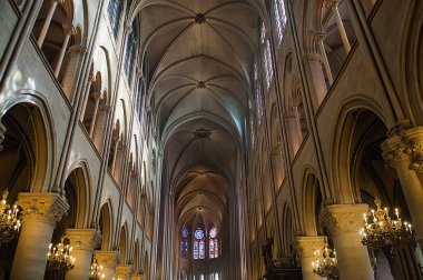 Notre Dame de Paris iç detayları