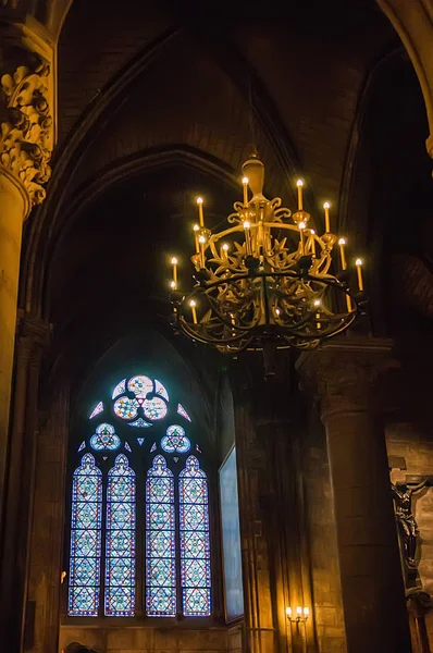 Podrobnosti o interiéru Notre Dame de Paris — Stock fotografie