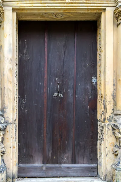 Porta de madeira velha — Fotografia de Stock