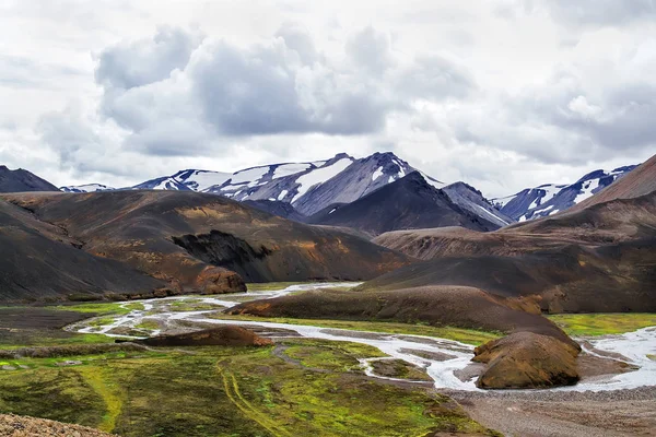 Horská řeka údolí panorama krajina — Stock fotografie