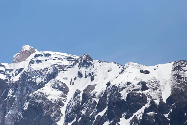 在哈萨克斯坦的雪山 — 图库照片