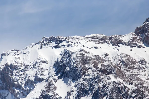 天山的雪峰。哈萨克斯坦 — 图库照片