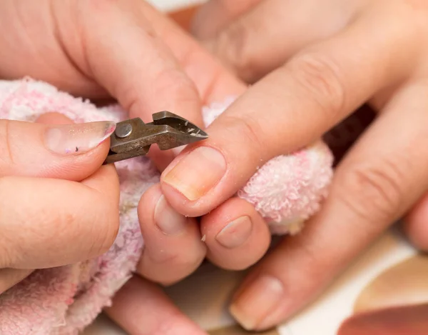 Manicure in un salone di bellezza — Foto Stock