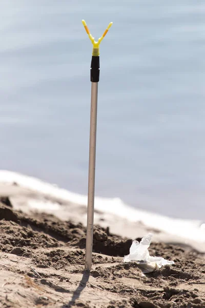 Tackla för fiske på älven — Stockfoto