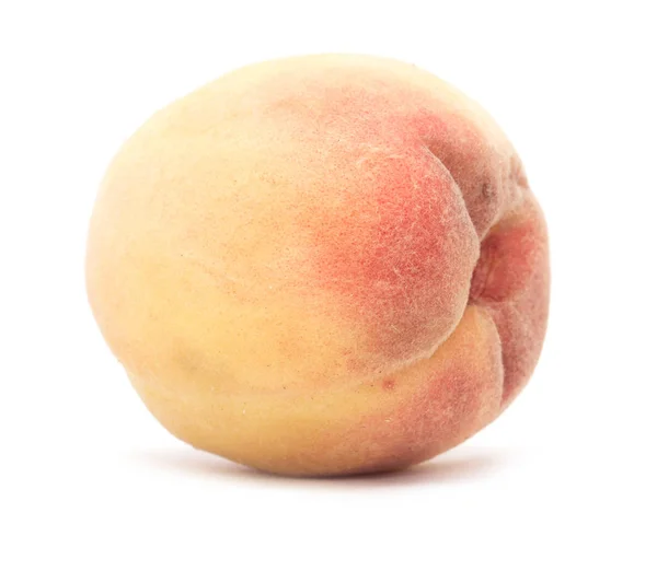 Pfirsich auf weißem Hintergrund — Stockfoto