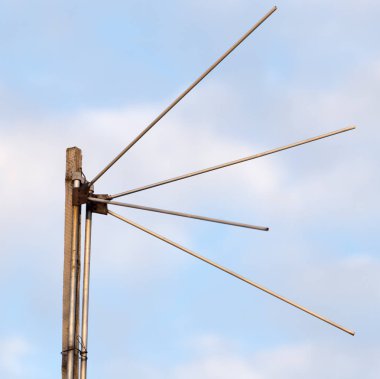 anten arka plan mavi gökyüzünde