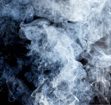 dumanı siyah arkaplanda