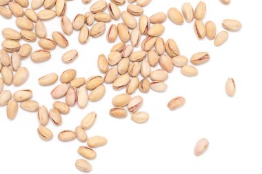 beyaz zemin üzerine Antep fıstığı. Kapat