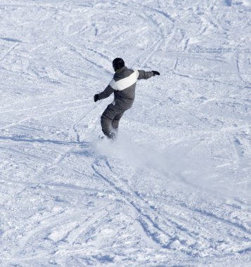 adam içinde belgili tanımlık kış snowboard