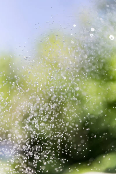 Éclabousser l'eau sur la nature. contexte — Photo