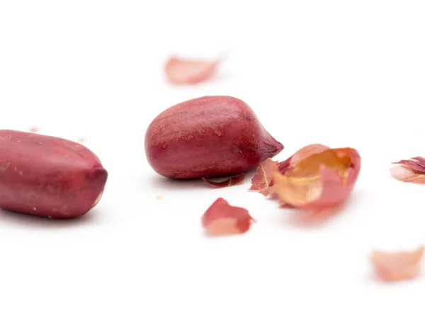 Peanuts on a white background. close — Stock Photo, Image