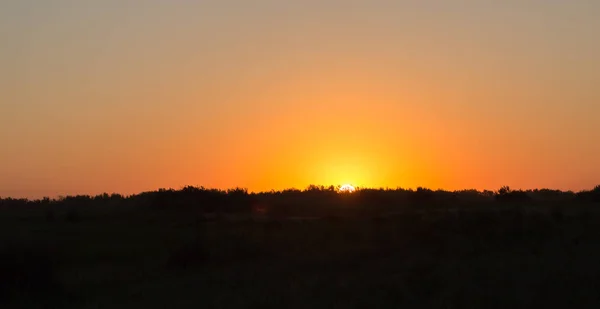 Schöner Sonnenuntergang als Kulisse — Stockfoto