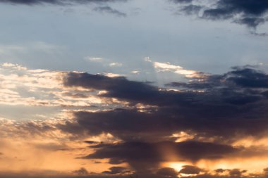 güzel gökyüzü bulutlu şafak