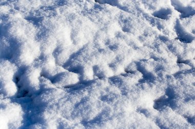 Arka plan olarak doğada kar