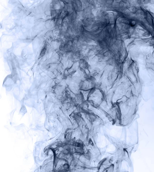白い背景に青い煙。反転 — ストック写真