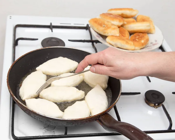 Food patties in a frying pan — Stock Photo, Image