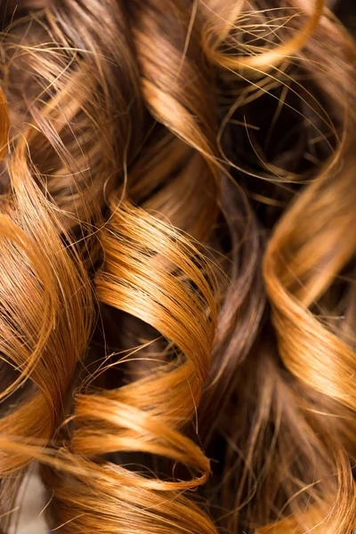 Vlnité vlasy jako pozadí. textura — Stock fotografie