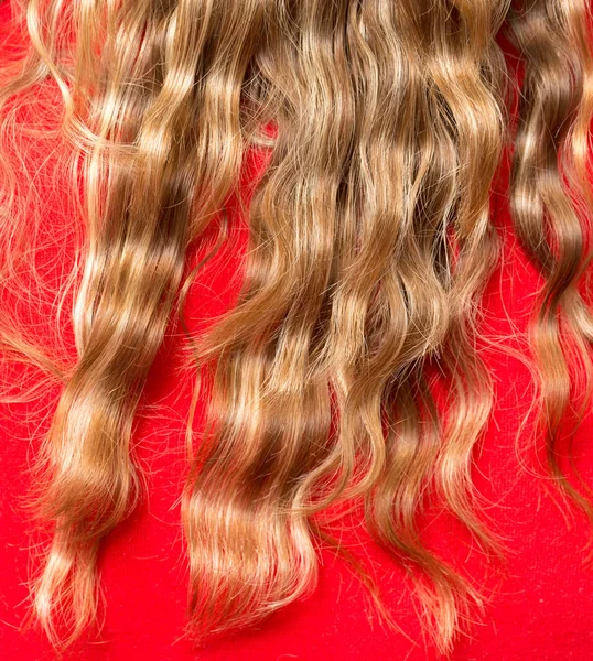 Cabelo ondulado como pano de fundo. textura — Fotografia de Stock