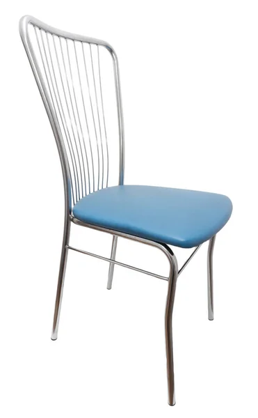 Голубой стул на белом фоне — стоковое фото