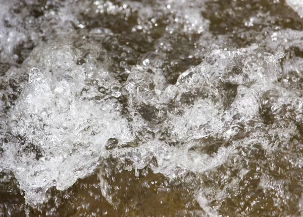 El agua áspera como el fondo de la naturaleza — Foto de Stock