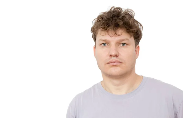 Portret van een man op een witte achtergrond — Stockfoto