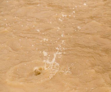 arka plan dalgalar kirli su