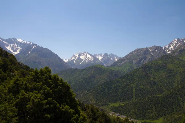 Kazakistan'ın güzel dağlar. Doğa — Stok fotoğraf