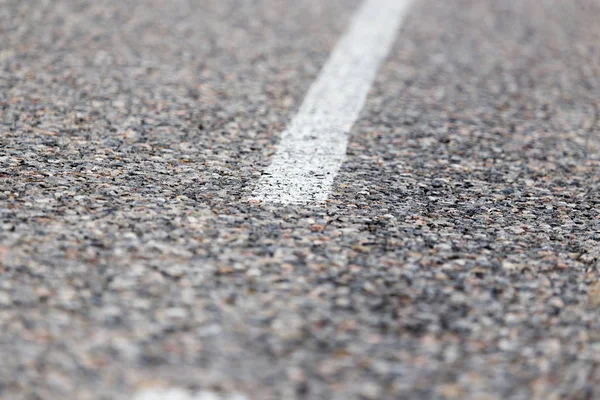 アスファルトの道路白線 — ストック写真