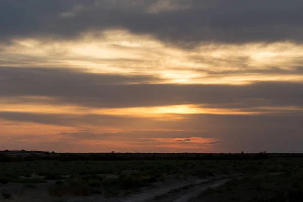 Beaux nuages à l'aube — Photo