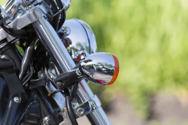 Красива деталь мотоцикла. дзеркало — стокове фото