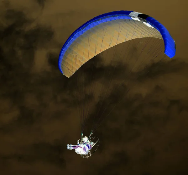 Parachute Sky Inversion — Stock Photo, Image