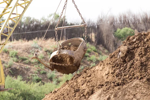 Excavadora Cavando Gran Cubo Parque Naturaleza — Foto de Stock